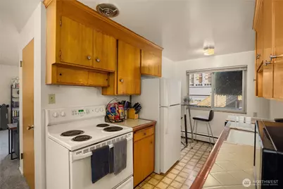 2822 14th Avenue W, Seattle, WA 98119 - Photo 23