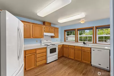 109 Longfellow Lane, Centralia, WA 98531 - Photo 9