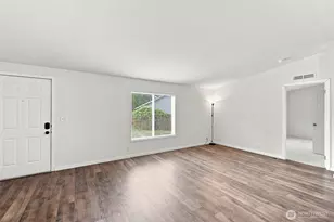 11302 201st Ave E, Bonney Lake, WA 98391 - Photo 3