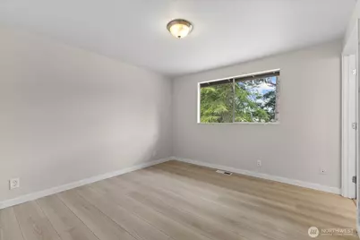 5819 172nd Place SW, Lynnwood, WA 98037 - Photo 17