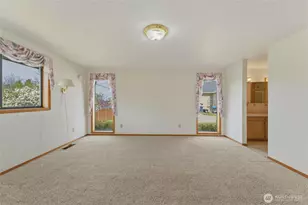 807 SE Sentry Dr, College Place, WA 99324 - Photo 9