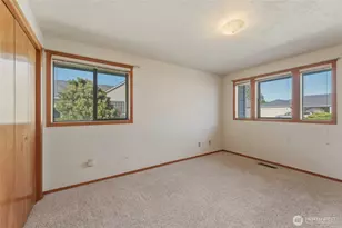 807 SE Sentry Dr, College Place, WA 99324 - Photo 5