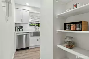 3927 108th Ave NE, Bellevue, WA 98004 - Photo 9