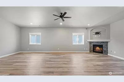 352 E Davis Street, Connell, WA 99326 - Photo 15