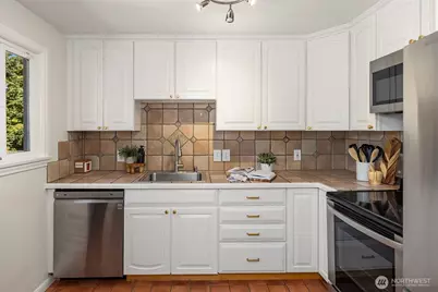 3504 NE 93rd Street, Seattle, WA 98115 - Photo 9