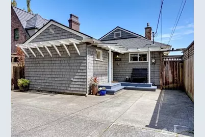 11262 Riviera Place NE, Seattle, WA 98125 - Photo 3