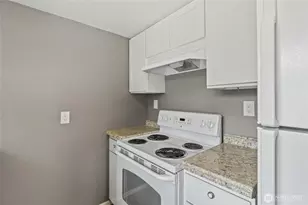 4028 S Lawrence St, Tacoma, WA 98409 - Photo 5
