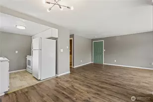 4028 S Lawrence St, Tacoma, WA 98409 - Photo 9