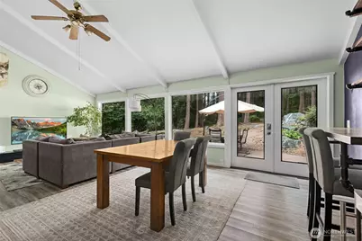2439 Loerland Lane, Oak Harbor, WA 98277 - Photo 13