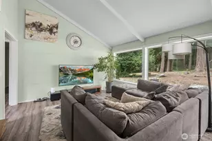 2439 Loerland Ln, Oak Harbor, WA 98277 - Photo 17