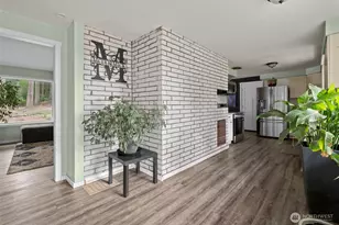 2439 Loerland Ln, Oak Harbor, WA 98277 - Photo 9