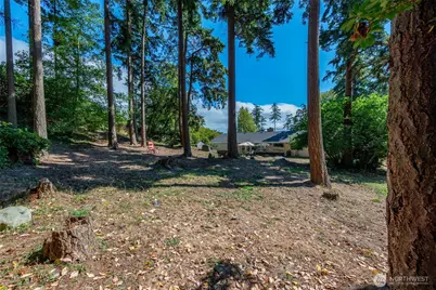 2439 Loerland Lane, Oak Harbor, WA 98277 - Photo 35