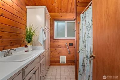 6873 NW Brothers View Lane, Silverdale, WA 98383 - Photo 23