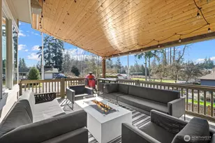 215 Ilwaco Pl SE, Renton, WA 98059 - Photo 29