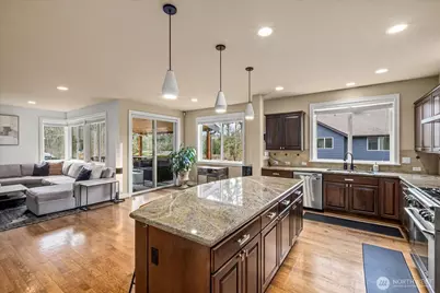 215 Ilwaco Place SE, Renton, WA 98059 - Photo 13
