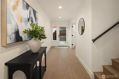 4406 1st Avenue NE, Seattle, WA 98105 - Photo 17