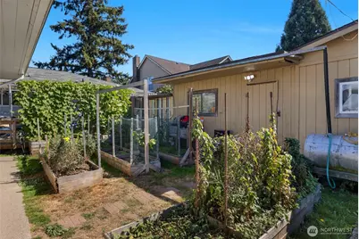 1516 Rainier Avenue, Everett, WA 98201 - Photo 25