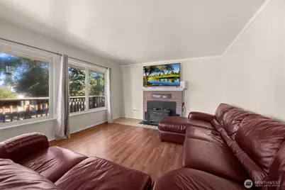 1516 Rainier Avenue, Everett, WA 98201 - Photo 5