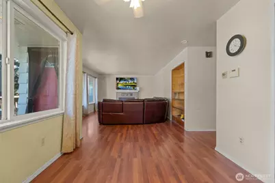 1516 Rainier Avenue, Everett, WA 98201 - Photo 7