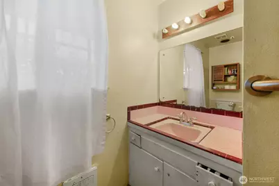1516 Rainier Avenue, Everett, WA 98201 - Photo 17