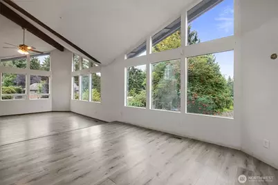 19217 46th Avenue NE, Lake Forest Park, WA 98155 - Photo 5