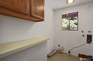19217 46th Ave NE, Lake Forest Park, WA 98155 - Photo 13