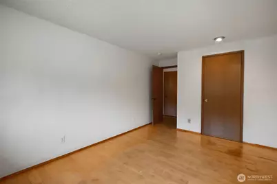 19217 46th Avenue NE, Lake Forest Park, WA 98155 - Photo 19