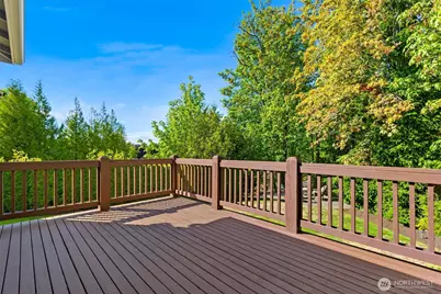 306 240th Place SE, Sammamish, WA 98074 - Photo 25