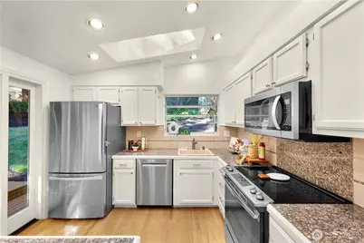 22721 NE 12th Place, Sammamish, WA 98074 - Photo 11