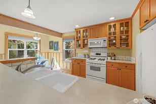 15741 Dayton Ave N, Shoreline, WA 98133 - Photo 11