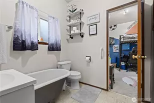 4721 E Valley Hwy E, Sumner, WA 98390 - Photo 17