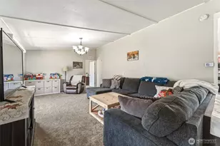 610 E 6th St, Waitsburg, WA 99361 - Photo 5