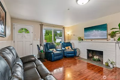 7032 122nd Avenue SE, Newcastle, WA 98056 - Photo 5