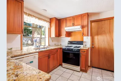8304 3rd Avenue SE, Olympia, WA 98513 - Photo 9