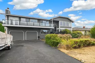 955 2nd St, Mukilteo, WA 98275 - Photo 3