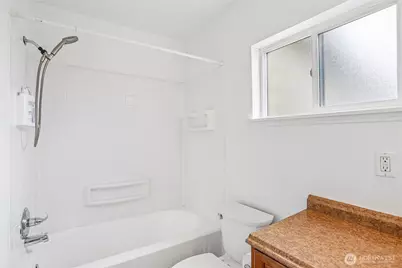 601 W Hazel Street, Mount Vernon, WA 98273 - Photo 9