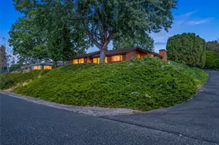 110 View Ridge Cir, Wenatchee, WA 98801 - Photo 1