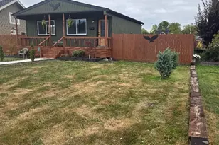 557 SW Pacific Ave, Chehalis, WA 98532 - Photo 5