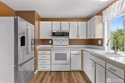 32454 22nd Avenue SW, Federal Way, WA 98023 - Photo 9