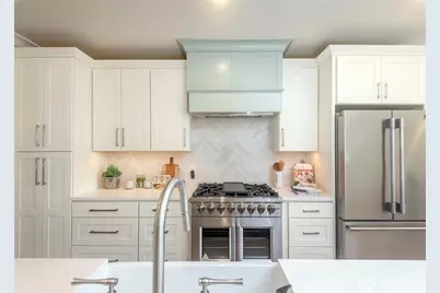 3820 Burke Avenue N, Seattle, WA 98103 - Photo 13