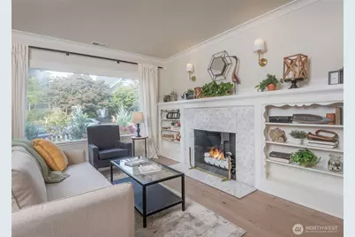 3820 Burke Avenue N, Seattle, WA 98103 - Photo 7