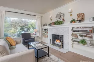 3820 Burke Ave N, Seattle, WA 98103 - Photo 7
