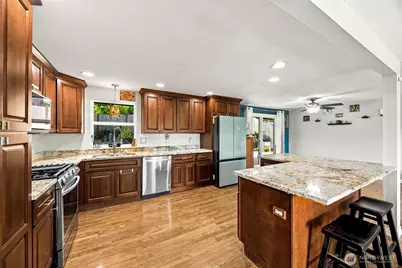 810 19th Avenue SE, Puyallup, WA 98372 - Photo 7