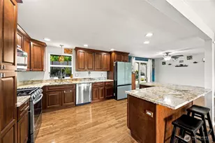 810 19th Ave SE, Puyallup, WA 98372 - Photo 7