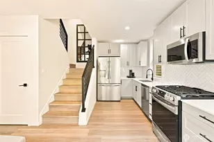 1118 16th Ave, Seattle, WA 98122 - Photo 11