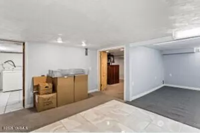 221 N Canyon Road, Yakima, WA 98901 - Photo 31