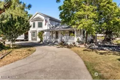 221 N Canyon Road, Yakima, WA 98901 - Photo 1