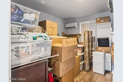 221 N Canyon Road, Yakima, WA 98901 - Photo 11