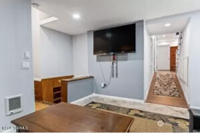 221 N Canyon Road, Yakima, WA 98901 - Photo 21