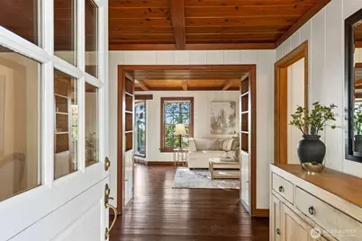 3226 30th Avenue W, Seattle, WA 98199 - Photo 3